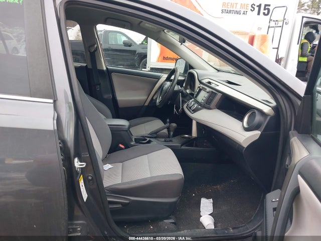 2T3BFREV6EW226272 Toyota RAV4 LE