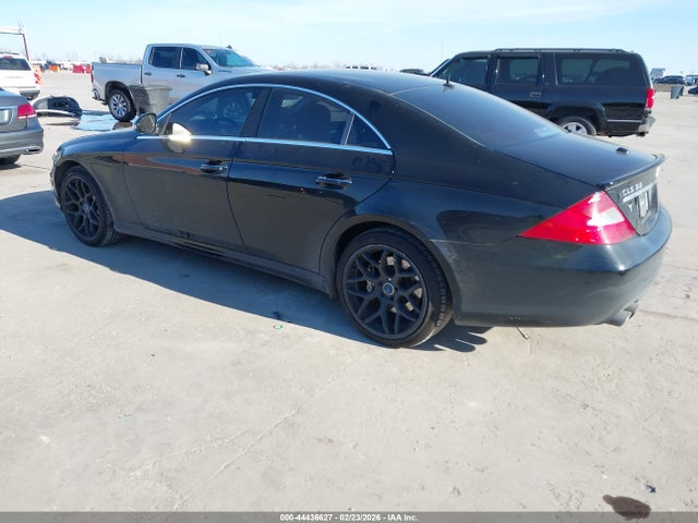 2006 MERCEDES-BENZ CLS 55 AMG WDDDJ76X26A064397 Photo 2