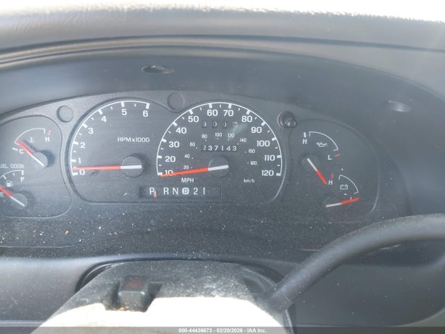 44436673 :رقم المزاد ، 4F4YR16U43TM21772 vin ، 2003 Mazda B3000 Ds مزاد بيع