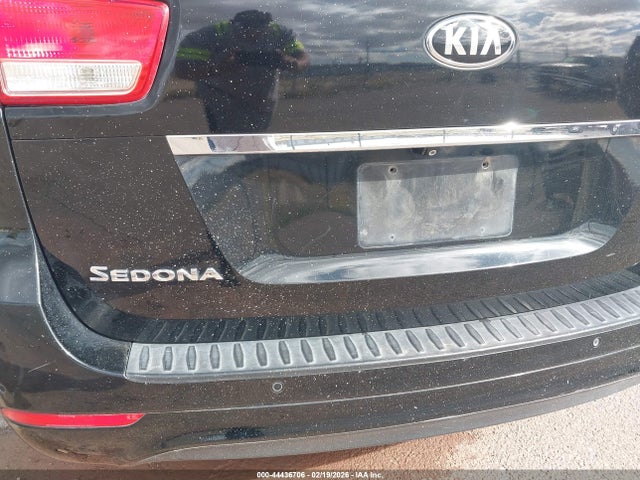 KNDMB5C15G6085955 KIA SEDONA LX
