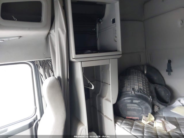 Aukcja sprzedaży 2011 Volvo Vn, vin: 4V4NC9EJ1BN531544, numer aukcji: 44436718
