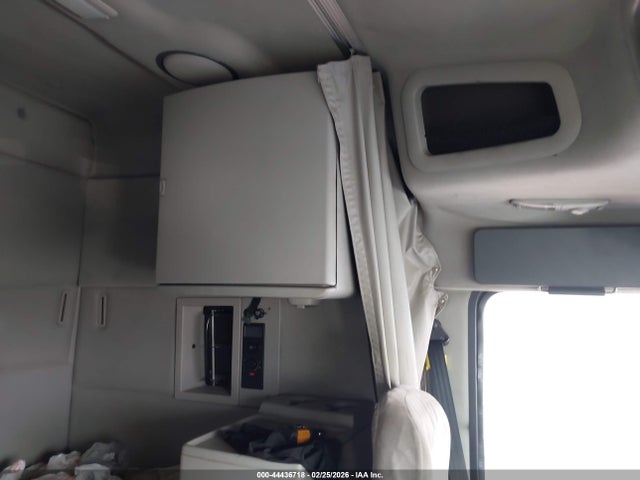 Aukcja sprzedaży 2011 Volvo Vn, vin: 4V4NC9EJ1BN531544, numer aukcji: 44436718