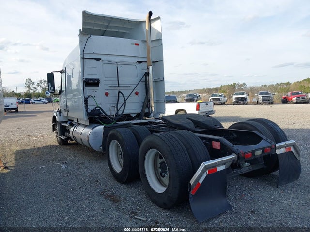 Aukcja sprzedaży 2011 Volvo Vn, vin: 4V4NC9EJ1BN531544, numer aukcji: 44436718