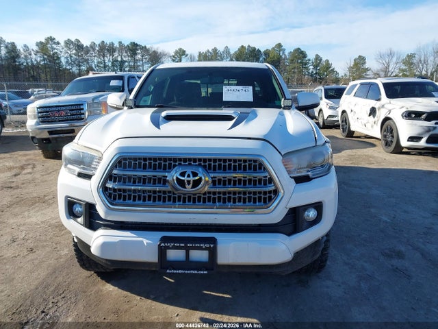 3TMCZ5AN2HM058078 Toyota Tacoma Trd Sport