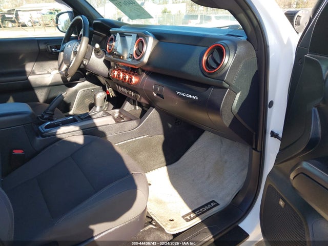 3TMCZ5AN2HM058078 Toyota Tacoma Trd Sport