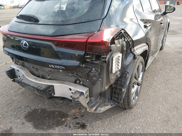 44436744 :رقم المزاد ، JTHR9JBH2M2039557 vin ، 2021 Lexus Ux 250h F Sport مزاد بيع