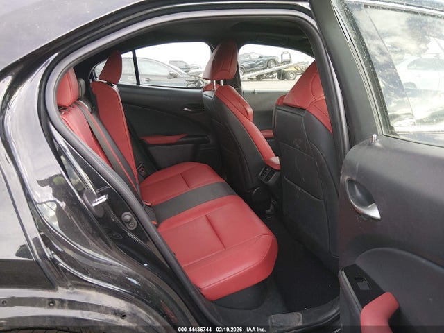 44436744 :رقم المزاد ، JTHR9JBH2M2039557 vin ، 2021 Lexus Ux 250h F Sport مزاد بيع