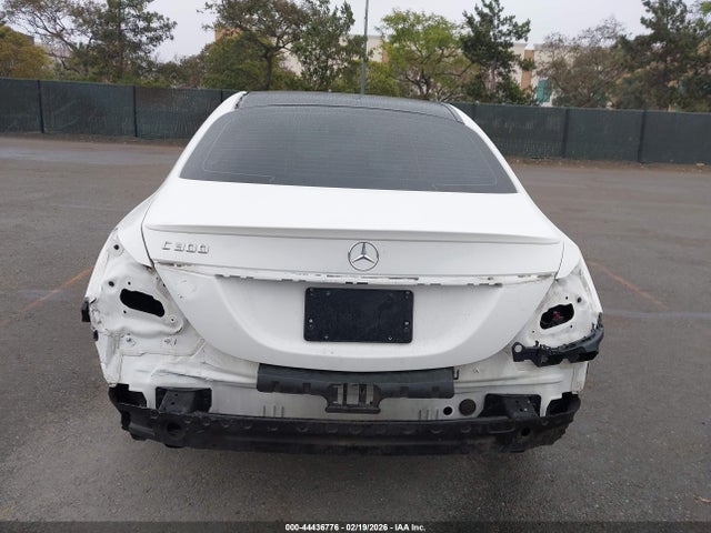 55SWF4JB0FU094129 Mercedes-Benz C 300 Sport