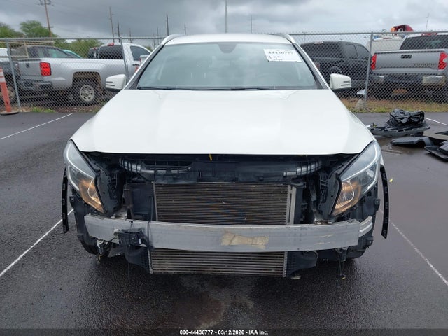 WDCTG4EB3JJ422554 Mercedes-Benz GLA 250