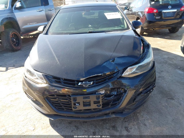 1G1BE5SM1J7159196 Chevrolet Cruze Lt Auto
