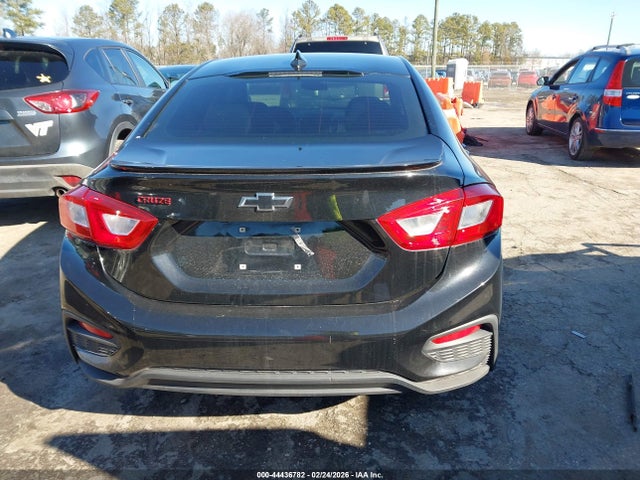 1G1BE5SM1J7159196 Chevrolet Cruze Lt Auto