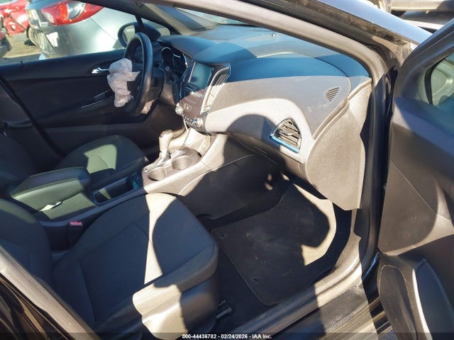 1G1BE5SM1J7159196 Chevrolet Cruze Lt Auto
