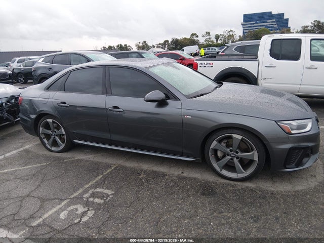 2021 Audi A4 Premium Plus 45 Tfsi S Line Quattro S Tronic მანქანა იყიდება აუქციონზე, vin: WAUEAAF49MN002144, აუქციონის ნომერი: 44436784
