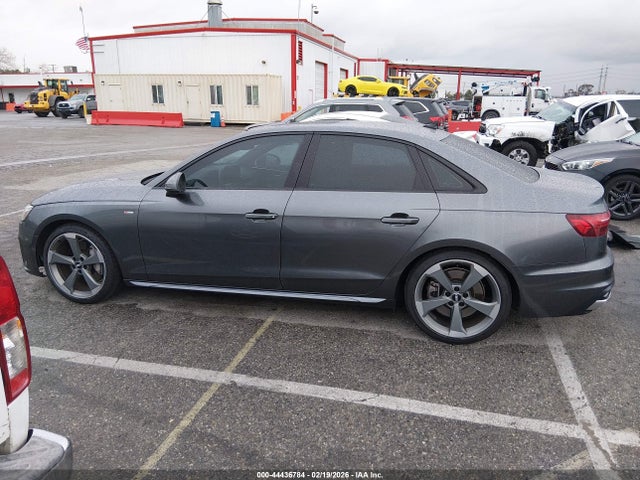 2021 Audi A4 Premium Plus 45 Tfsi S Line Quattro S Tronic მანქანა იყიდება აუქციონზე, vin: WAUEAAF49MN002144, აუქციონის ნომერი: 44436784