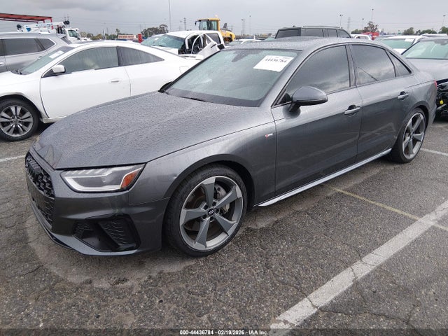 2021 Audi A4 Premium Plus 45 Tfsi S Line Quattro S Tronic მანქანა იყიდება აუქციონზე, vin: WAUEAAF49MN002144, აუქციონის ნომერი: 44436784