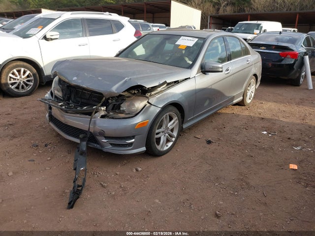 2013 Mercedes-benz C 250 Sport მანქანა იყიდება აუქციონზე, vin: WDDGF4HB2DG129662, აუქციონის ნომერი: 44436800