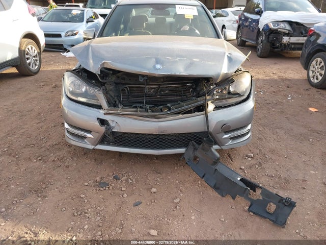 2013 Mercedes-benz C 250 Sport მანქანა იყიდება აუქციონზე, vin: WDDGF4HB2DG129662, აუქციონის ნომერი: 44436800