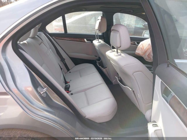 2013 Mercedes-benz C 250 Sport მანქანა იყიდება აუქციონზე, vin: WDDGF4HB2DG129662, აუქციონის ნომერი: 44436800