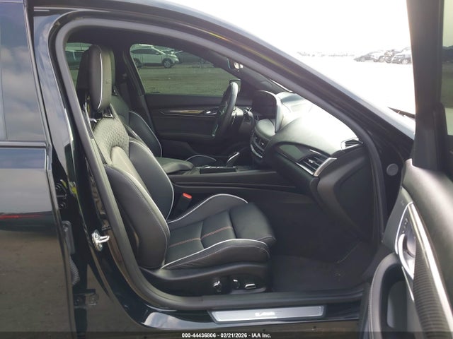 2026 CADILLAC CT5-V 1G6D35R66T0810396 Photo 4