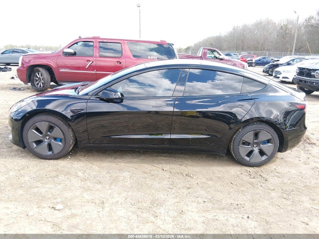 2021 Tesla Model 3 Standard Range Plus Rear-wheel Drive მანქანა იყიდება აუქციონზე, vin: 5YJ3E1EA1MF028208, აუქციონის ნომერი: 44436819