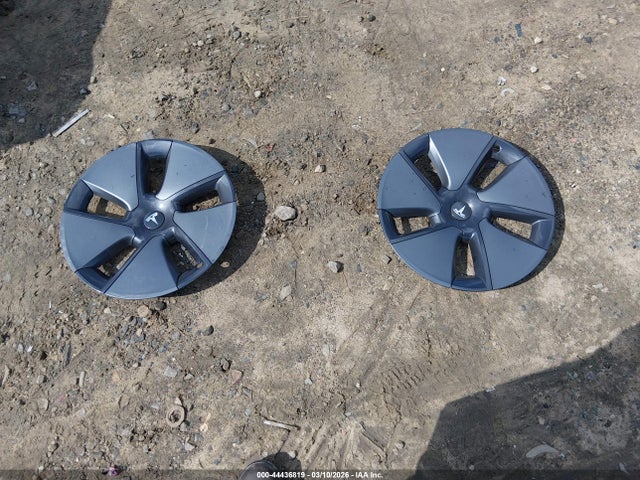 2021 Tesla Model 3 Standard Range Plus Rear-wheel Drive მანქანა იყიდება აუქციონზე, vin: 5YJ3E1EA1MF028208, აუქციონის ნომერი: 44436819
