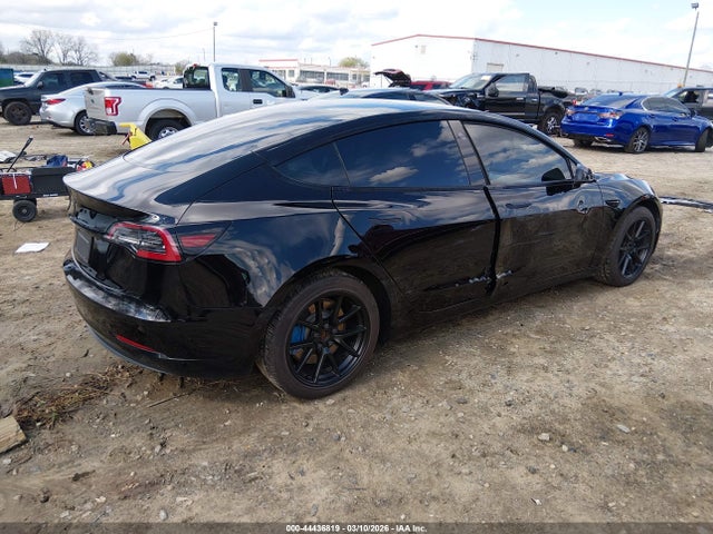 2021 TESLA MODEL 3 5YJ3E1EA1MF028208 Photo 3