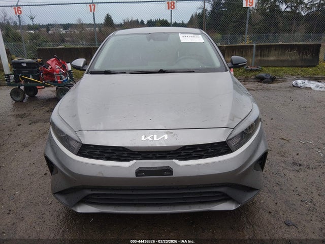3KPF24AD9PE646569 KIA Forte Lxs