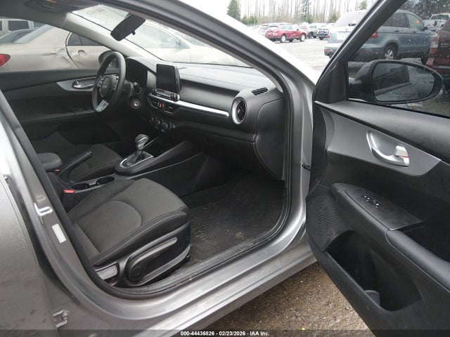 3KPF24AD9PE646569 KIA Forte Lxs
