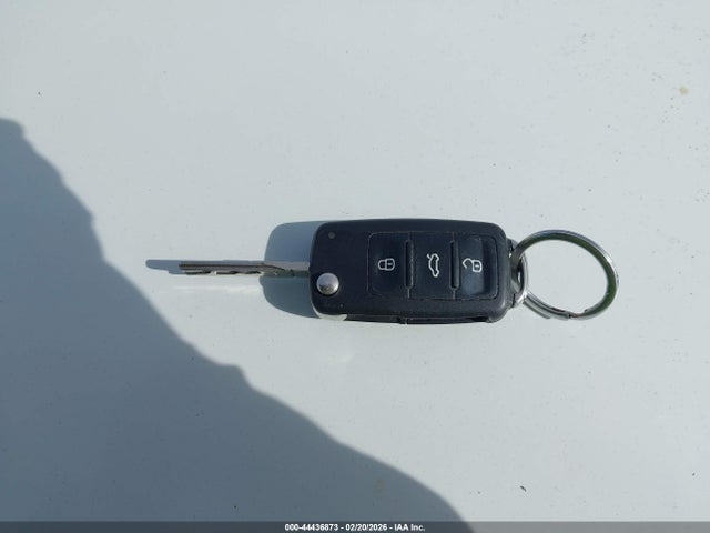 3VWJ17AT9GM612334 Volkswagen Beetle 1.8t Se