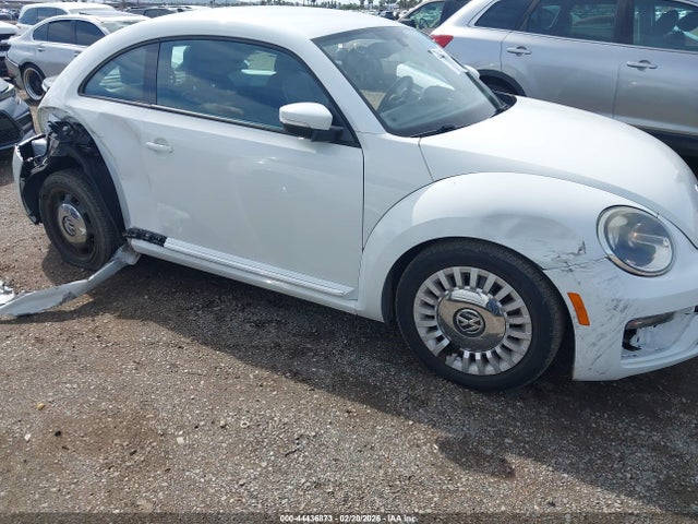 3VWJ17AT9GM612334 Volkswagen Beetle 1.8t Se