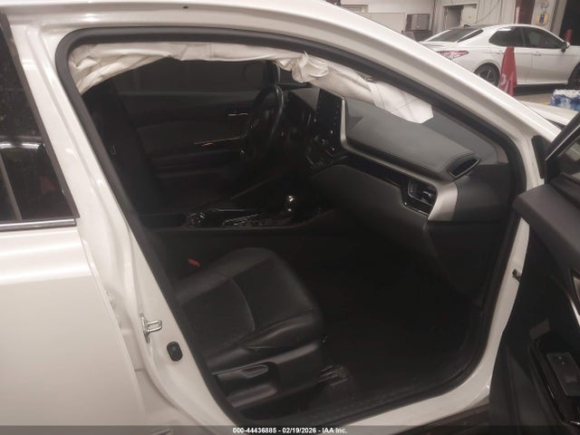 JTNKHMBX4M1095662 Toyota C-hr Limited