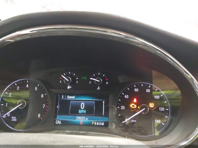44436901 :رقم المزاد ، KL4CJ2SB1JB618402 vin ، 2018 Buick Encore Sport Touring مزاد بيع
