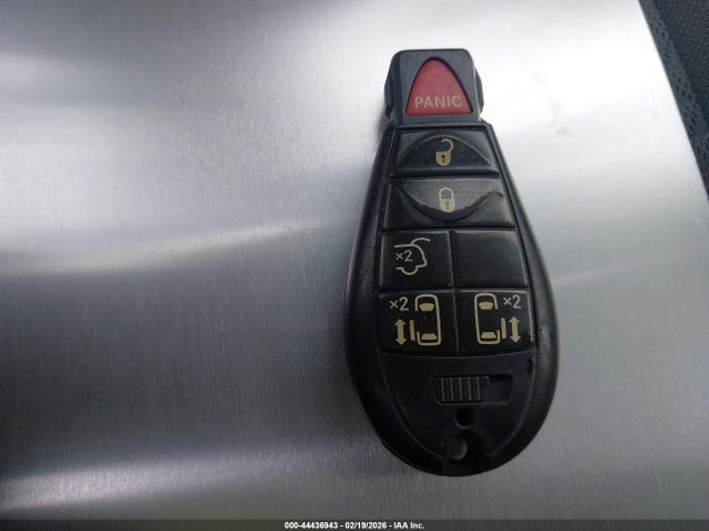 2010 Chrysler Town & Country Touring მანქანა იყიდება აუქციონზე, vin: 2A4RR5DX5AR319560, აუქციონის ნომერი: 44436943