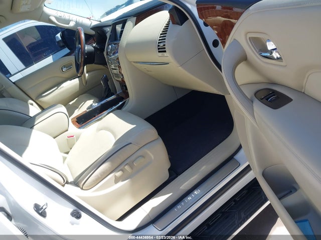 2018 INFINITI QX80 JN8AZ2NF0J9661757 Photo 4