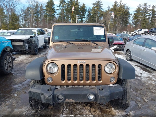 1C4BJWDG8FL654784 Jeep Wrangler Unlimited Sport