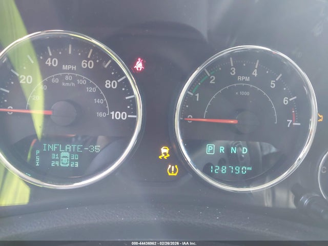 1C4BJWDG8FL654784 Jeep Wrangler Unlimited Sport