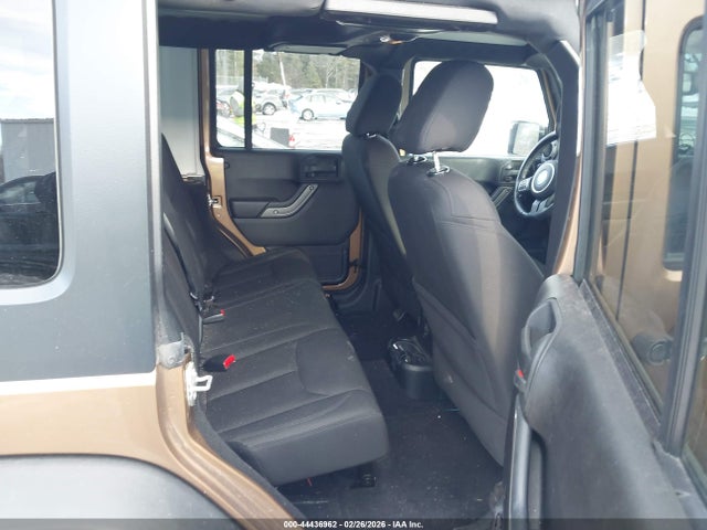 1C4BJWDG8FL654784 Jeep Wrangler Unlimited Sport