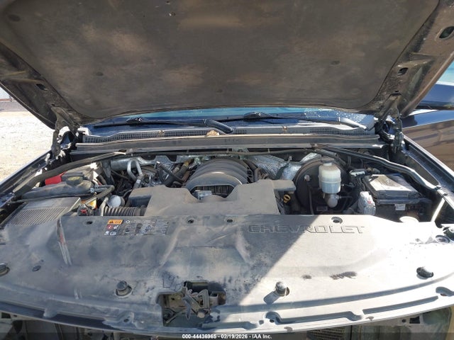 1GNSKJKCXFR637733 Chevrolet Suburban 1500 Lt