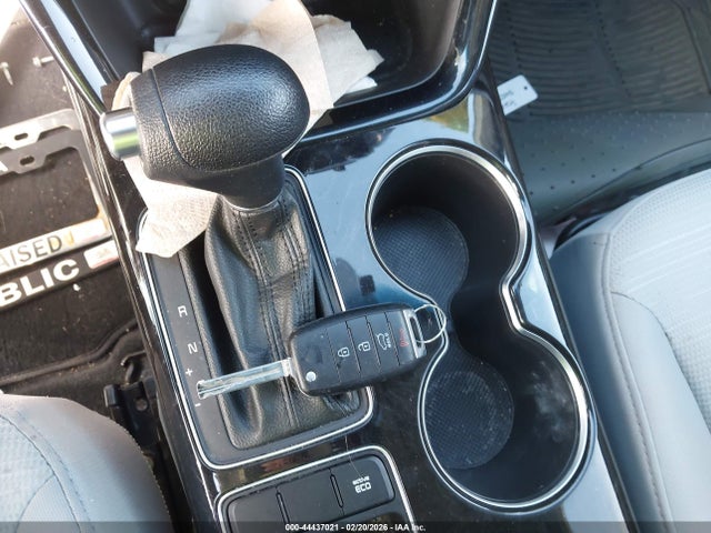 5XYKT3A69FG621289 KIA SORENTO LX
