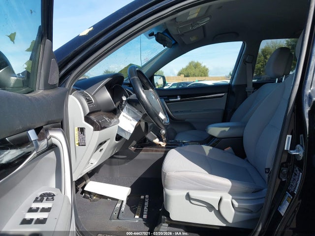 5XYKT3A69FG621289 KIA SORENTO LX
