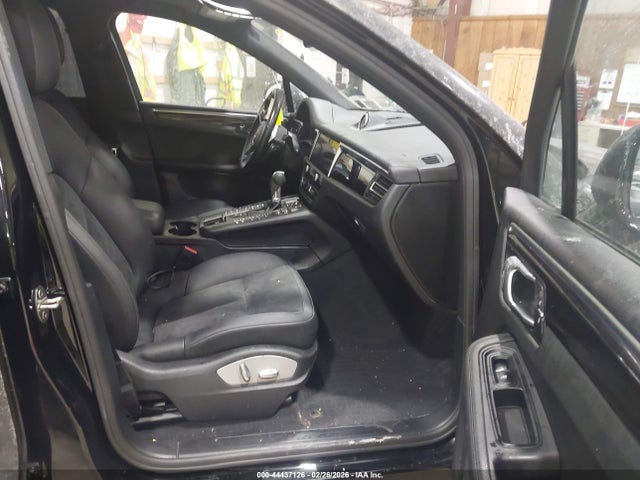 2019 PORSCHE MACAN WP1AA2A52KLB00219 Photo 4