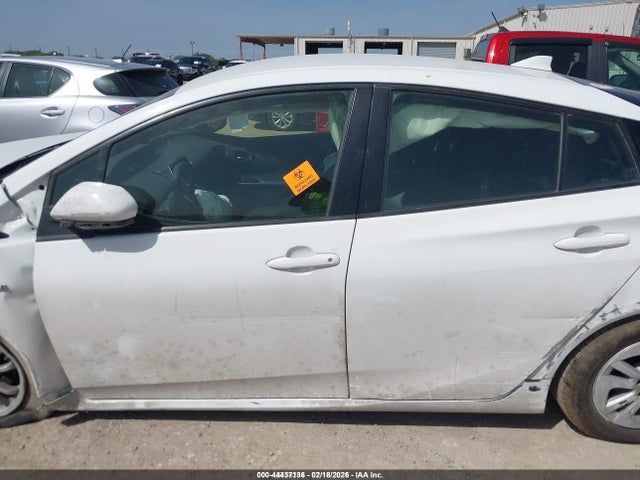 JTDKBRFU7G3011555 Toyota Prius Two