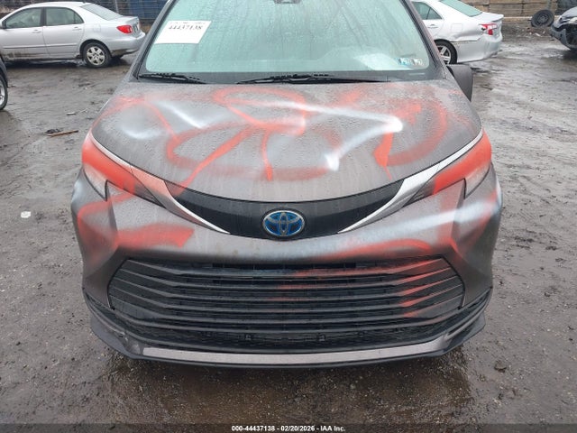 Продажа на аукционе авто 2021 Toyota Sienna Le, vin: 5TDKRKEC4MS046608, номер лота: 44437138