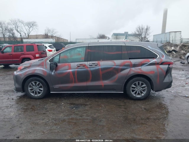 Продажа на аукционе авто 2021 Toyota Sienna Le, vin: 5TDKRKEC4MS046608, номер лота: 44437138