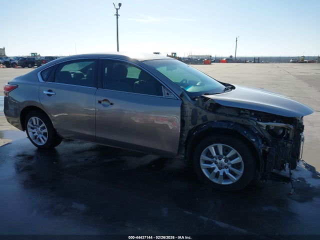 2015 Nissan Altima 2.5 მანქანა იყიდება აუქციონზე, vin: 1N4AL3APXFC125612, აუქციონის ნომერი: 44437144
