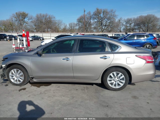 2015 Nissan Altima 2.5 მანქანა იყიდება აუქციონზე, vin: 1N4AL3APXFC125612, აუქციონის ნომერი: 44437144