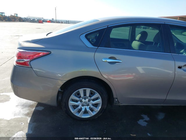 2015 Nissan Altima 2.5 მანქანა იყიდება აუქციონზე, vin: 1N4AL3APXFC125612, აუქციონის ნომერი: 44437144