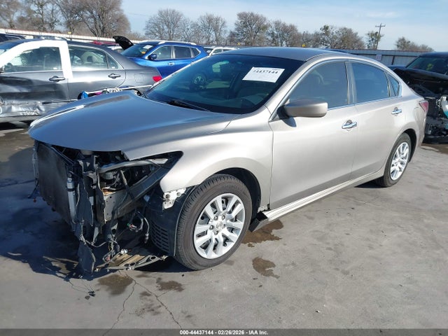 2015 Nissan Altima 2.5 მანქანა იყიდება აუქციონზე, vin: 1N4AL3APXFC125612, აუქციონის ნომერი: 44437144