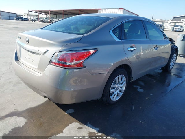 2015 Nissan Altima 2.5 მანქანა იყიდება აუქციონზე, vin: 1N4AL3APXFC125612, აუქციონის ნომერი: 44437144