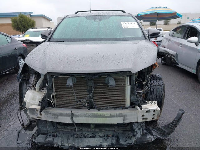 5TDZARFH1KS052033 Toyota Highlander